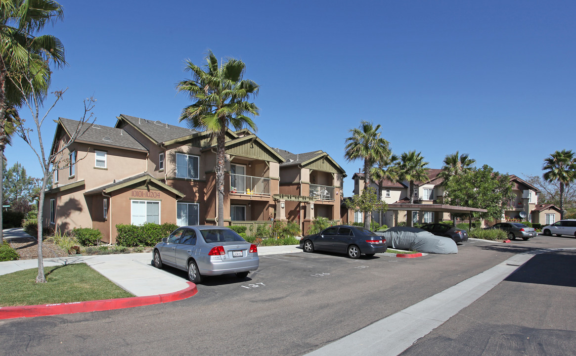 Dove Canyon Apartment Homes in San Diego, CA - Building Photo