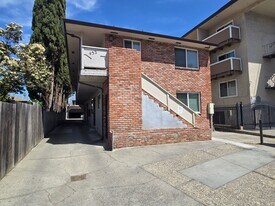 452 S 4th St in San Jose, CA - Building Photo