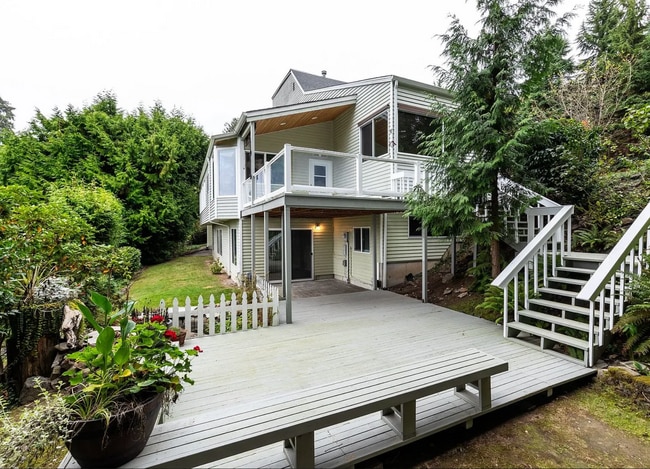 13473 64th Pl NE in Kirkland, WA - Building Photo - Building Photo