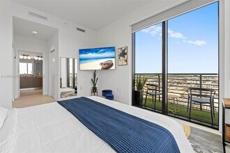 5350 NW 84th Ave in Doral, FL - Building Photo - Building Photo