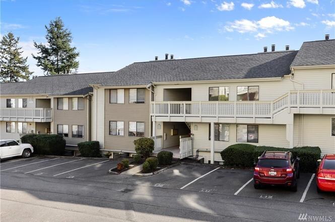1710 W Sunn Fjord Ln in Bremerton, WA - Building Photo