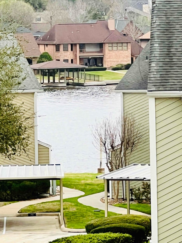 124 April Point Dr S, Unit 124 in Montgomery, TX - Building Photo - Building Photo