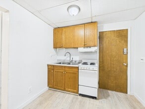 2763 Mack Blvd in Fairbanks, AK - Building Photo - Building Photo