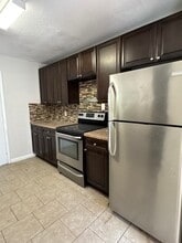 8103 Joffre Dr in Jacksonville, FL - Building Photo - Building Photo