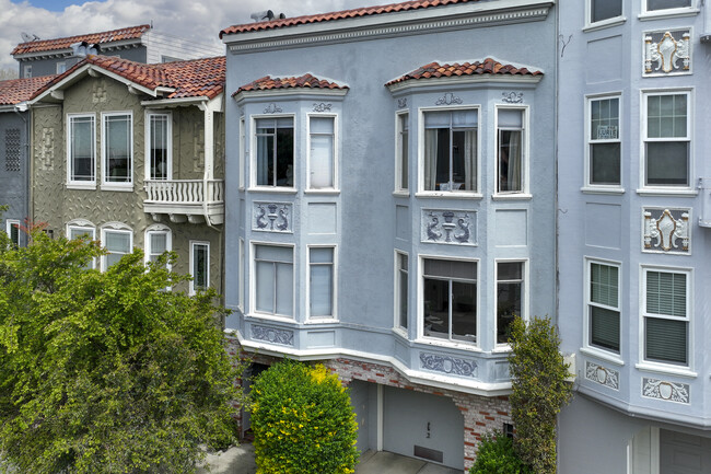 3570 Pierce St in San Francisco, CA - Foto de edificio - Building Photo