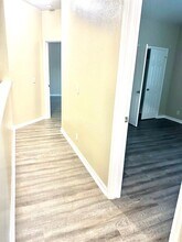 2404 Allred Dr in Austin, TX - Building Photo - Building Photo