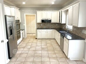 1905 Oak Wind Ln NE in Buford, GA - Building Photo - Building Photo