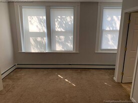 8 Hyde Park Ave, Unit 3 in Boston, MA - Building Photo