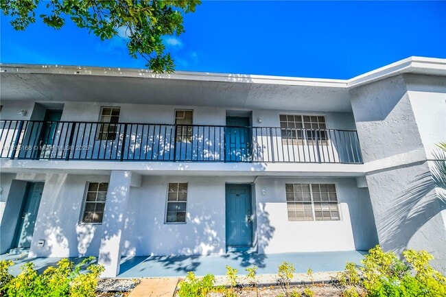 property at 905 Southridge Rd