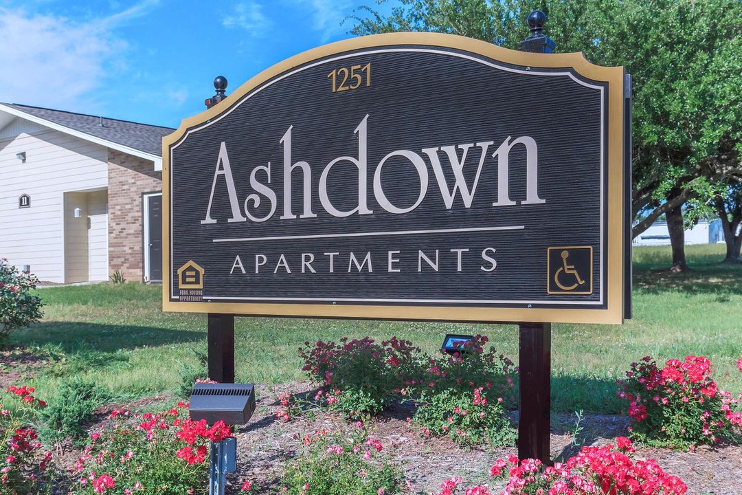 Ashdown Apartments in Ashdown, AR - Building Photo