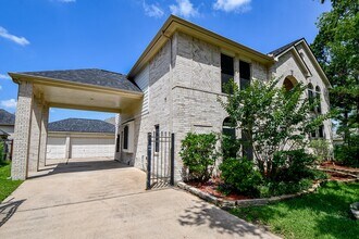17411 Lonesome Dove Trail in Houston, TX - Building Photo - Building Photo
