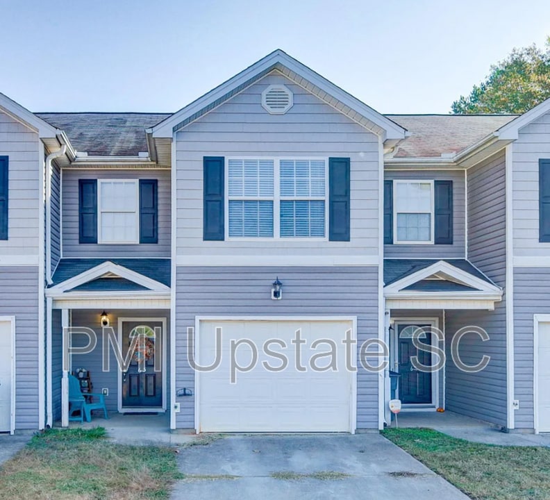 65 Greensboro Ct in Greenville, SC - Building Photo
