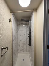 6062 N Camac St in Philadelphia, PA - Building Photo - Building Photo