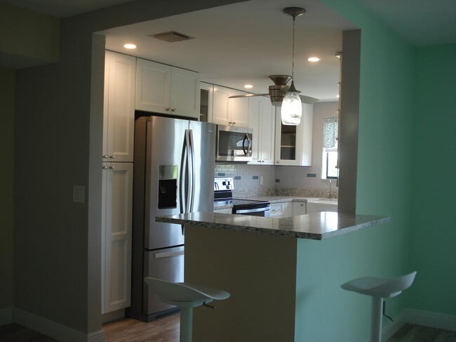 5917 Vía Vermilya in Atlantis, FL - Building Photo - Building Photo