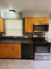 117 68th Pl in Capitol Heights, MD - Foto de edificio - Building Photo