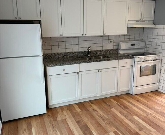 7719 Roberts Rd in Bridgeview, IL - Building Photo - Building Photo