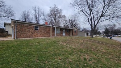 19 Griffin Dr in St. Peters, MO - Building Photo - Building Photo