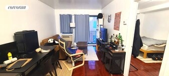 34-30 10th St in Queens, NY - Building Photo