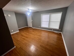 229 Osage Ct in Lexington, KY - Building Photo - Building Photo
