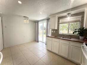 4525 Nimmer Dr in New Port Richey, FL - Building Photo - Building Photo
