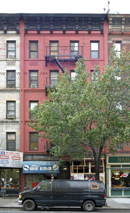 1605 York Ave in New York, NY - Building Photo