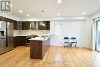 108 Norwood Ave in Vaughan, ON - Building Photo - Building Photo