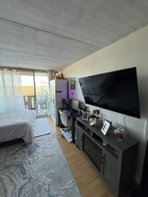 200 Swanton St, Unit 704 in Winchester, MA - Foto de edificio - Building Photo