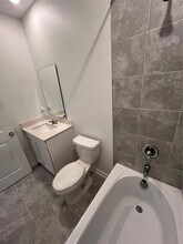 2444 Skyline Lp in Kissimmee, FL - Building Photo - Building Photo