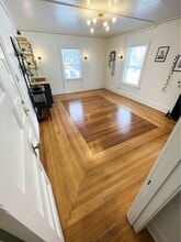 3721 Cottage Grove Ave in Des Moines, IA - Building Photo - Building Photo