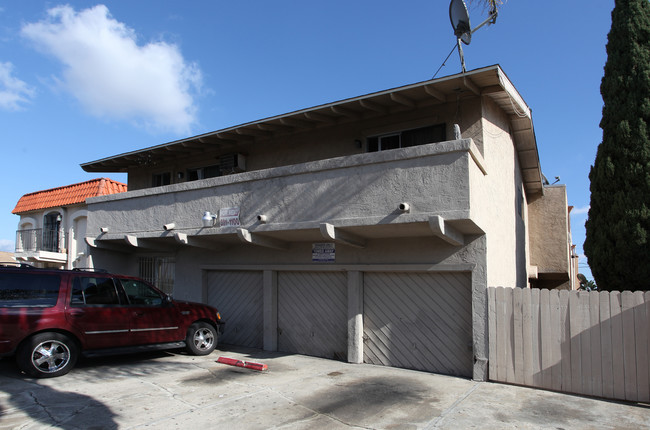 3853 Marlborough Ave in San Diego, CA - Building Photo - Building Photo