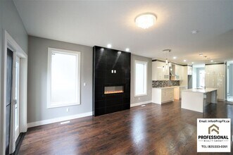 9812 159 St NW in Edmonton, AB - Building Photo - Building Photo