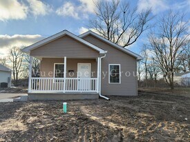 2107 Buckeye St in Terre Haute, IN - Building Photo