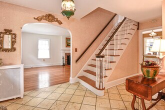 61 Villa Ave in Fairfield, CT - Building Photo - Building Photo