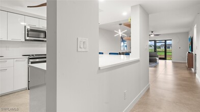16320 Kelly Cove Dr in Ft. Myers, FL - Building Photo - Building Photo