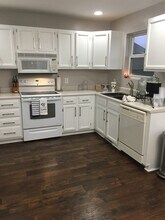 850 W Hickory Nut Ct in Nixa, MO - Building Photo - Building Photo