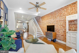 3230 E Lombard St in Baltimore, MD - Building Photo - Building Photo