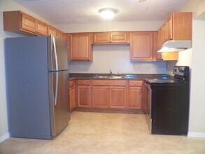 5541 24th St in Zephyrhills, FL - Building Photo - Building Photo