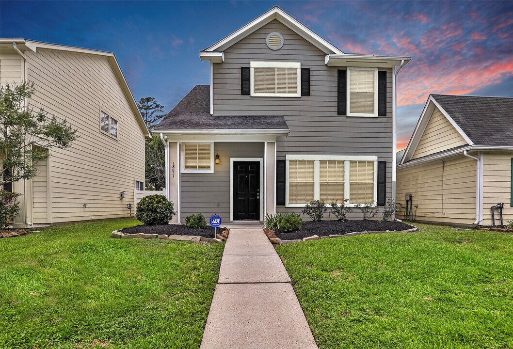 18631 Atasca Oaks Dr in Humble, TX - Building Photo