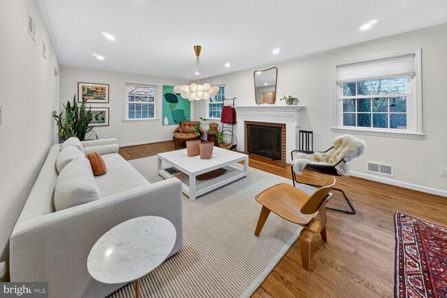 5601 Beam Ct in Bethesda, MD - Building Photo - Building Photo