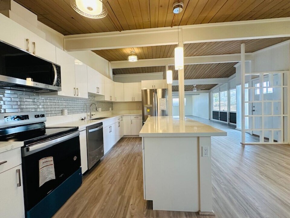 809 Hoomoana St in Pearl City, HI - Building Photo