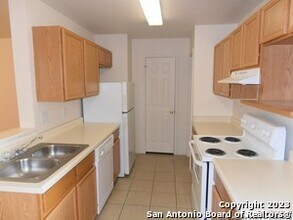 8926 Maverick Draw in San Antonio, TX - Building Photo - Building Photo