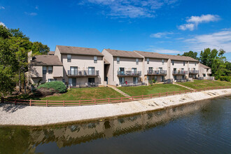 Westchester Village in O'Fallon, MO - Foto de edificio - Building Photo