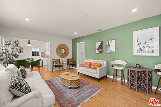 22621 Dolorosa St in Los Angeles, CA - Building Photo - Building Photo
