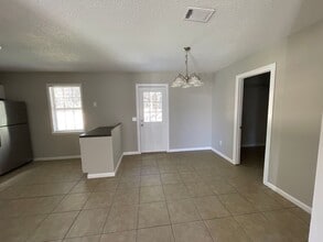 1221 Jubail Dr in Hinesville, GA - Building Photo - Building Photo