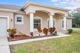 35 Rybark Ln in Palm Coast, FL - Building Photo - Building Photo