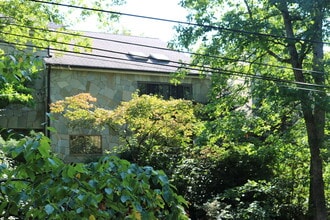 9 Surrey Rd in Stamford, CT - Building Photo - Building Photo