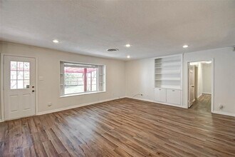 5446 Jason St in Houston, TX - Building Photo - Building Photo