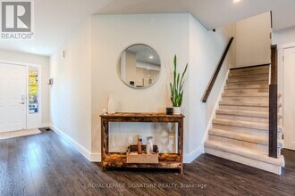 109 Maplewood Dr in Essa, ON - Building Photo - Building Photo