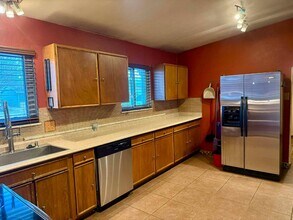 8 Deborah Dr in Roswell, NM - Building Photo - Building Photo