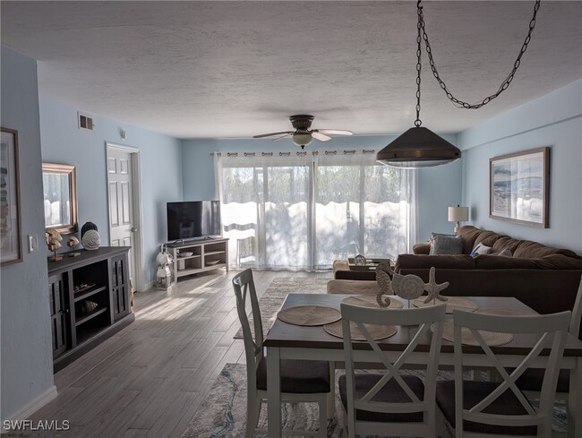 16100 Bay Pointe Blvd in North Fort Myers, FL - Building Photo - Building Photo